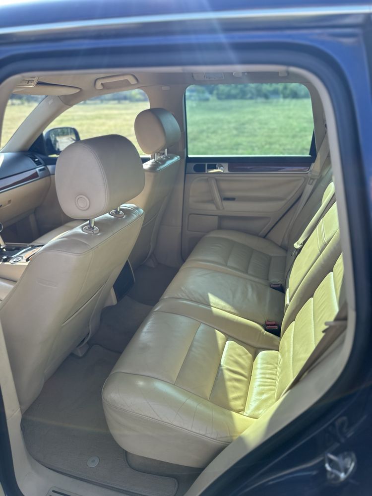 VW Touareg в отлично състояние