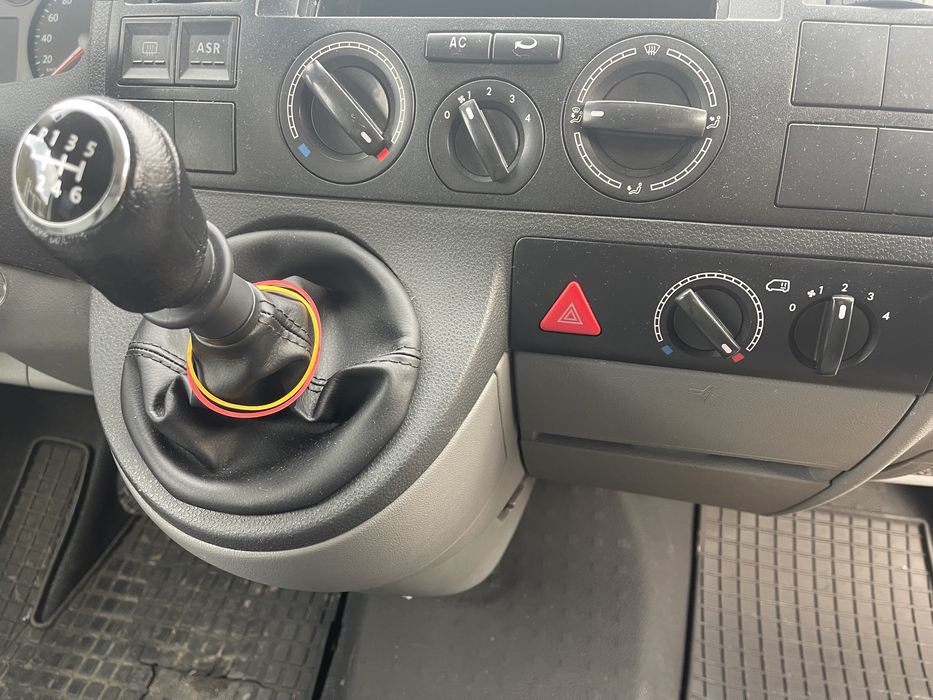 Vw Transporter T5 2,5 tdi 8+1