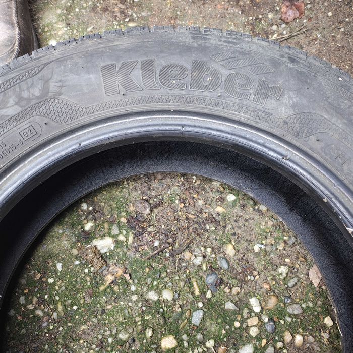 Vând anvelope iarna