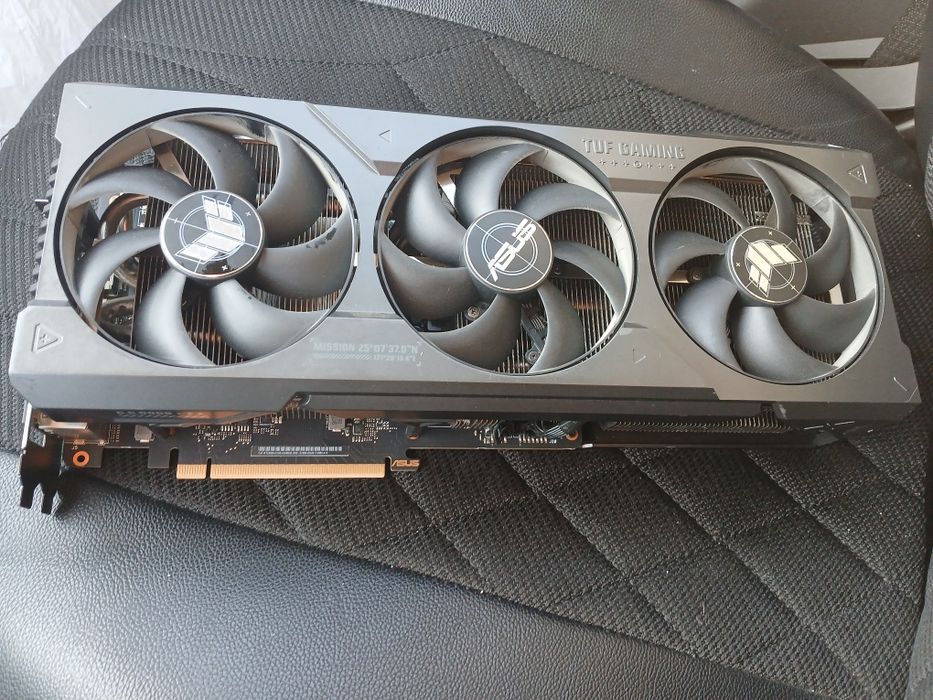 Продам видеокарту RTX4080 16Gb