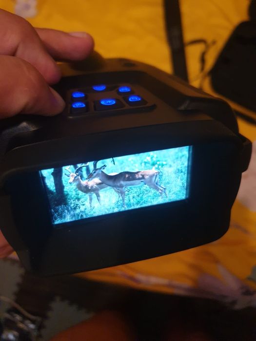 Binoclu de vânătoare