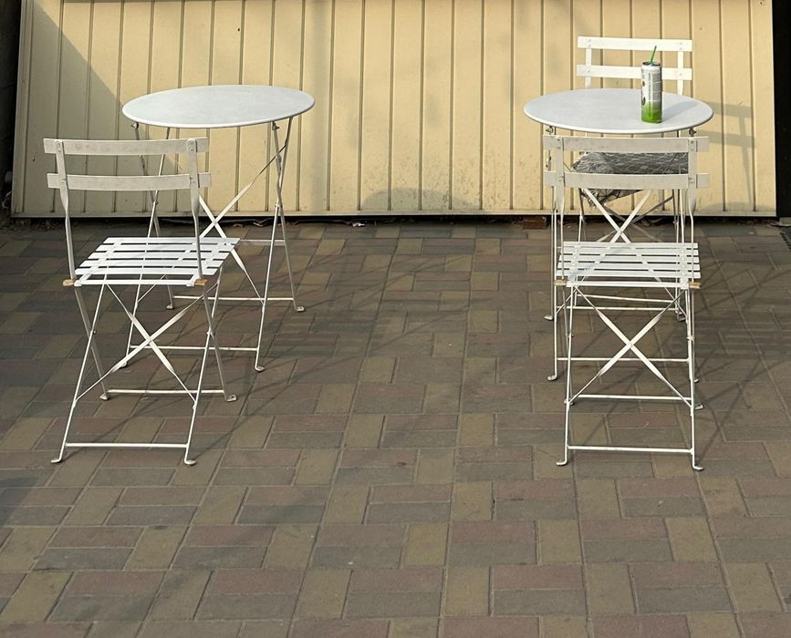 Продам  2стол 4 стулик железный