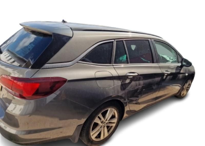 Portiera usa Z10A fata dreapta Opel Astra K