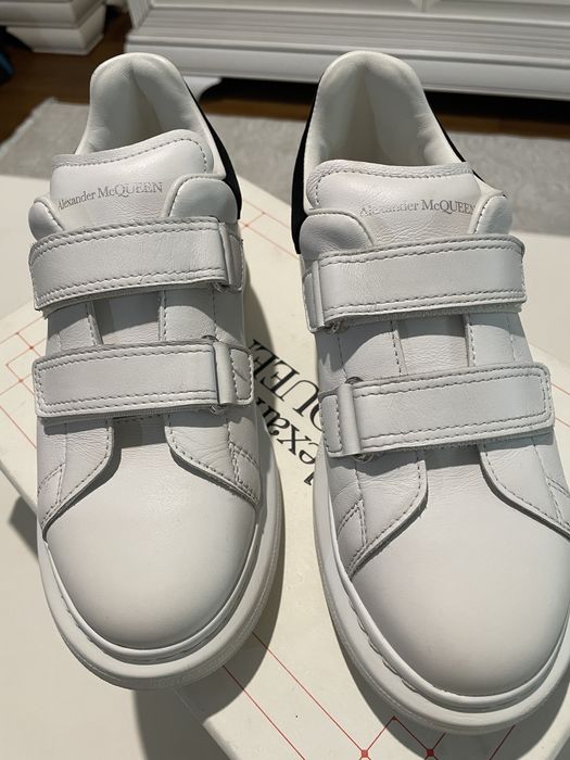 Alexander McQueen alb copii