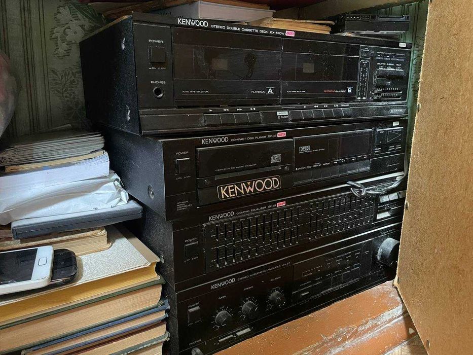 Музыкальный центр ,японский ,был в рабочем состоянии.