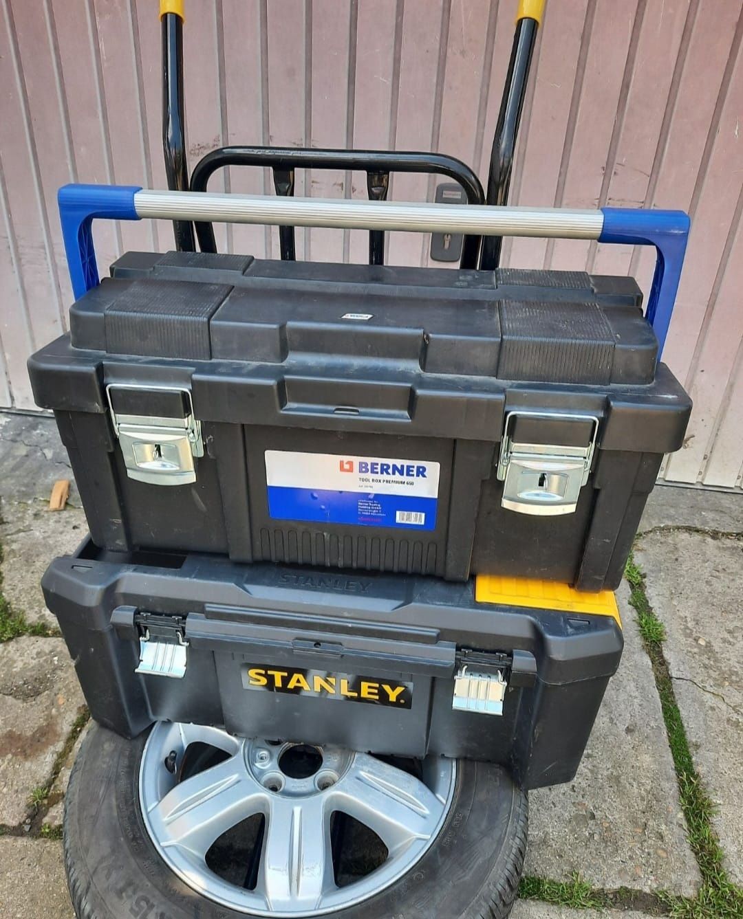 Ultima bucata redusă maxBerner Tool Box Premium 650 valiză scule