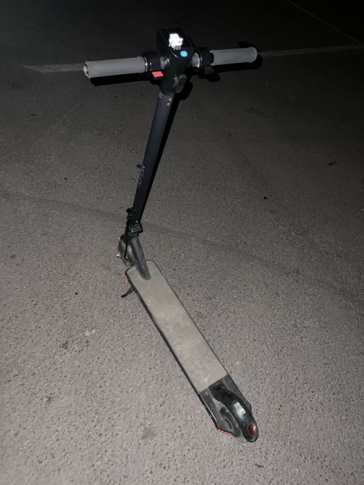 Продам электроный самокта