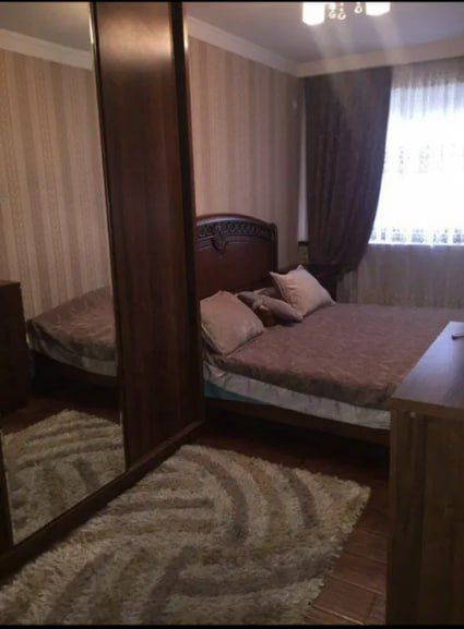 Квартира на Шота Руставели-Бон 2/4/5 общ пл 52м с обстановкой