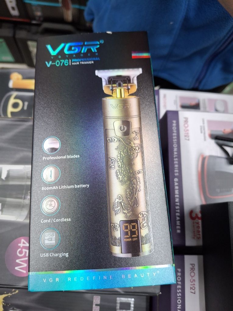 Машинка для стрижки
VGR V-076 триммер для бороды и усов