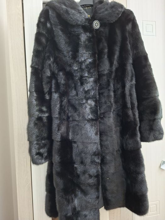 Продам норковую шубу 95000 тенге