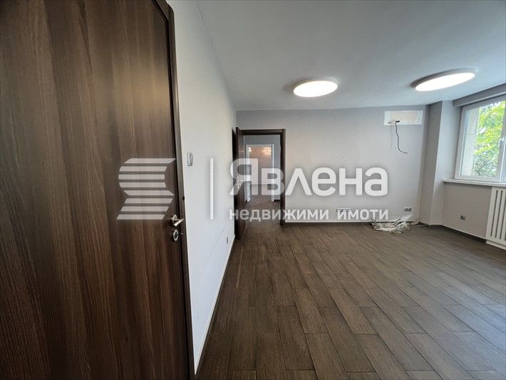 Дава се под наем Офис в София, Център - 157 кв.м за 1256 € - Снимка #4