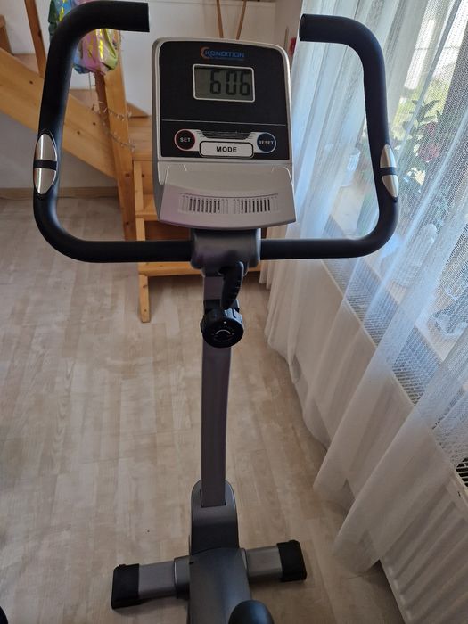 Bicicleta fitness de apartament