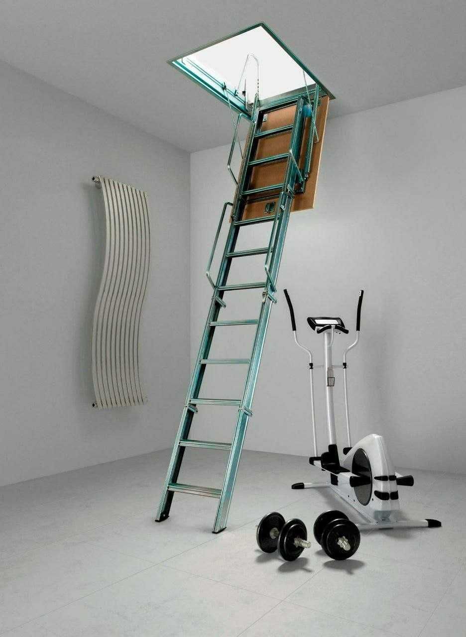 Раскладная чердачная лестница производства Италии.
