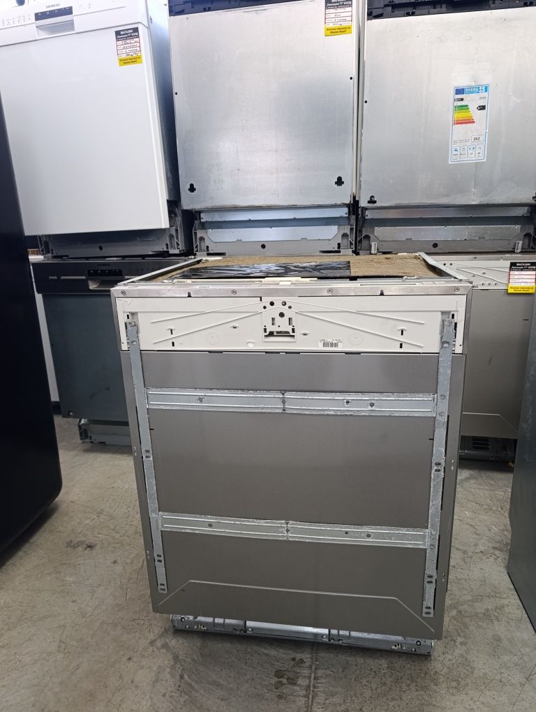 Съдомиялна Miele XXL Автоматично отваряне