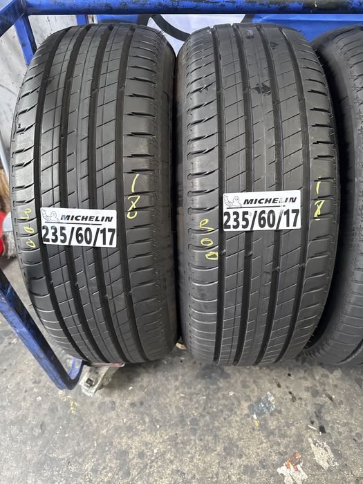 235/60/17 Michelin