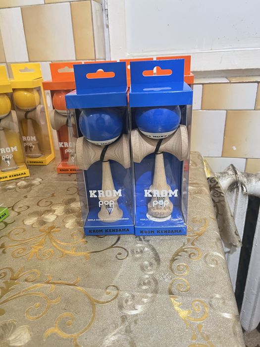 Kendama krom toate culorile