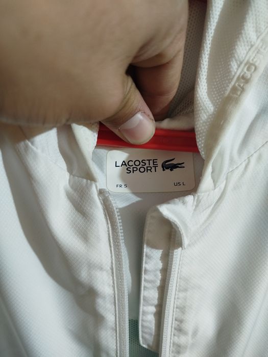 LACOSTE sotiladi