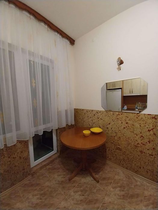 Дава се под наем Двустаен апартамент в Пловдив, Център - 80 кв.м за 400 € - Снимка #2