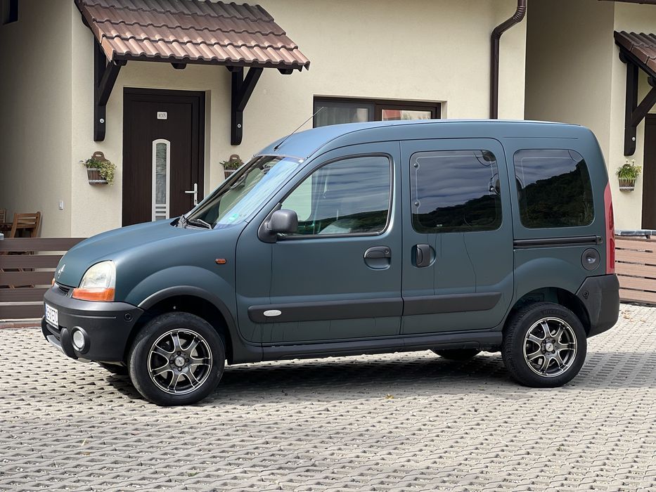 Renault Kangoo 4x4 vopsit RAPTOR