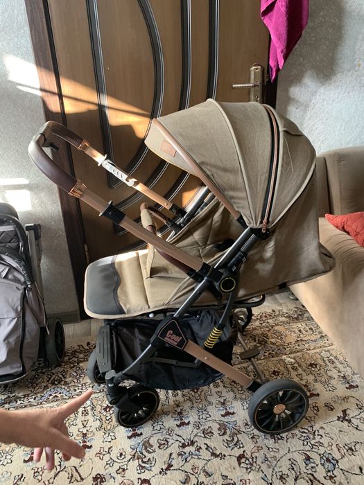 Продам детскую коляску чемодан