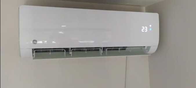 Дава се под наем Ателие в Варна, Гръцка махала - 36 кв.м за 700 € - Снимка #21