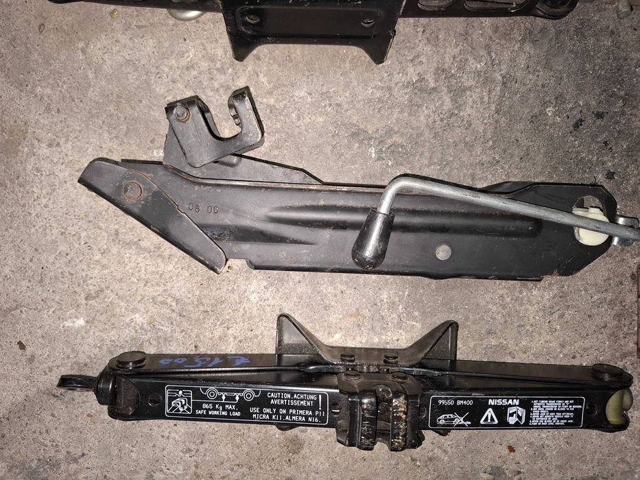 Оригинални крикове за автомобили