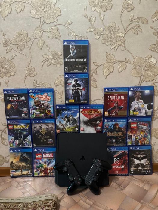 PS4 б/у отличного состояния
