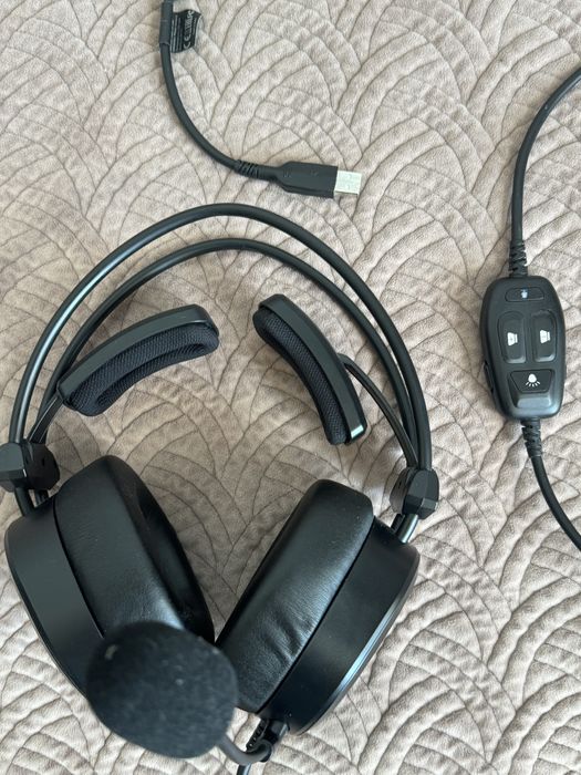 Продаю игровые наушники bloody