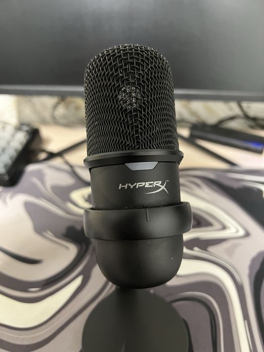Продам микрофон Hyperx SoloCast