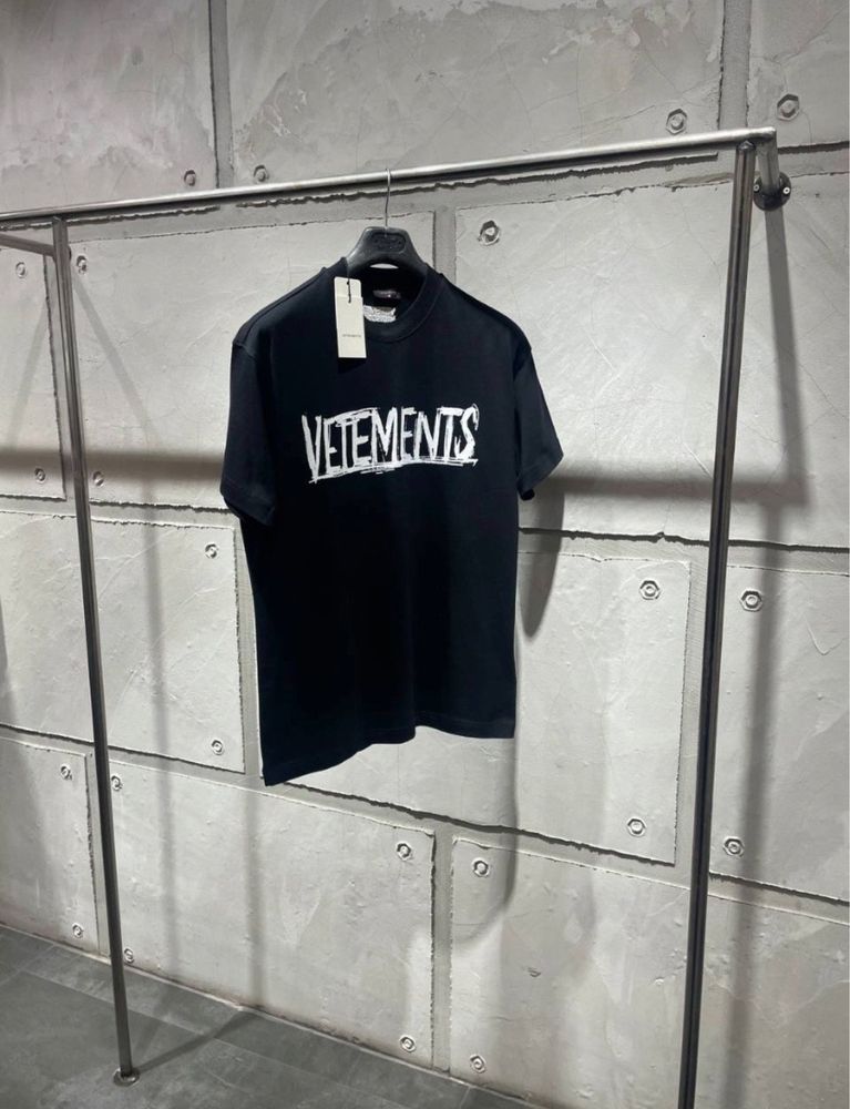 Tricou Vetements World Tour