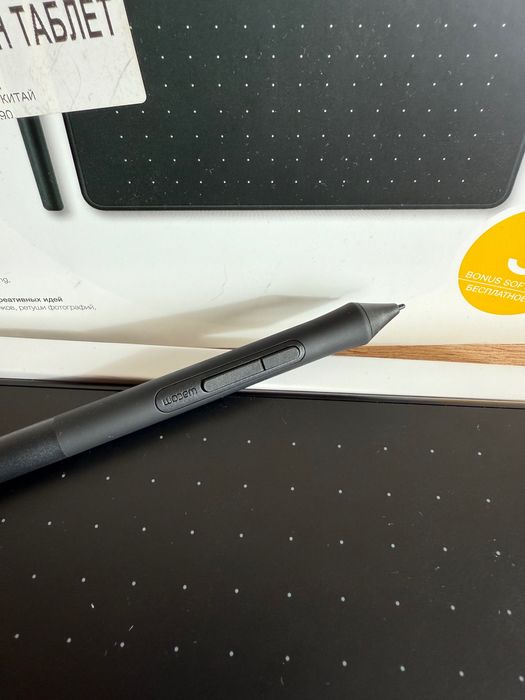 Wacom Intuos Графичен Таблет с гаранция