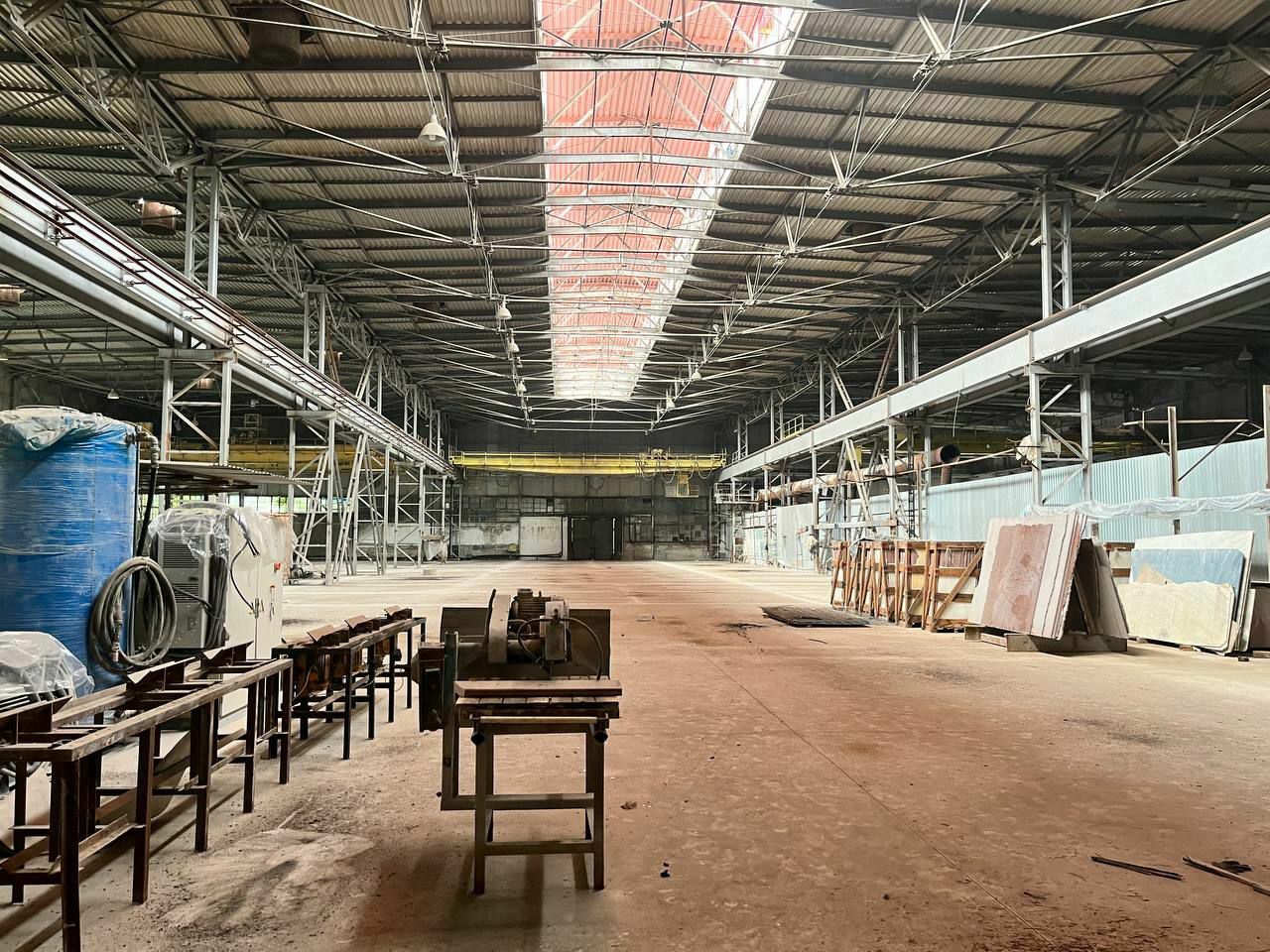 Сдаётся в аренду 8 000 м². склад.
