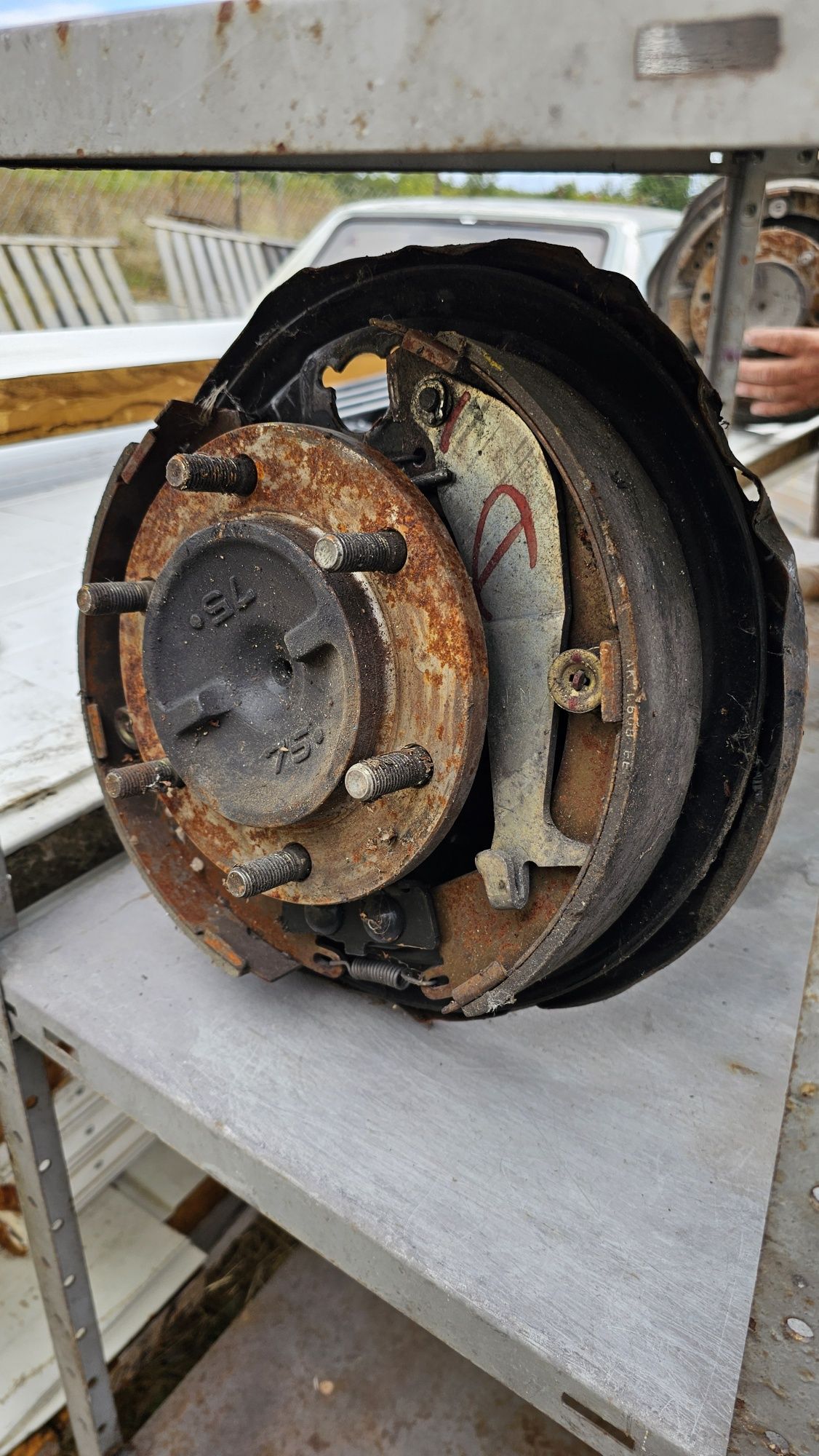 Полуоски за Mitsubishi L200 2002г.
