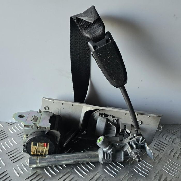 Centura de siguranta stanga fata Opel Corsa D facelift