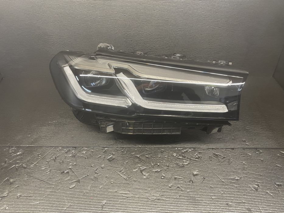 Far dreapta full led adaptive Bmw seria 5 g30 facelift