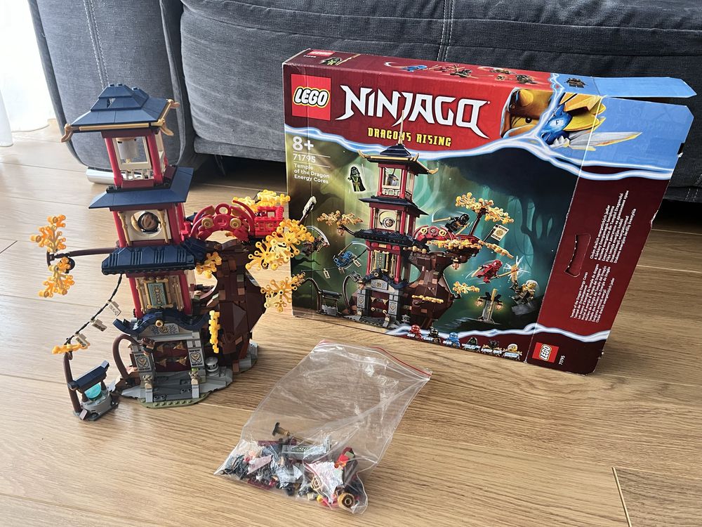 LEGO Ninjago 71795 Nucleele energetice din Templul Dragonului