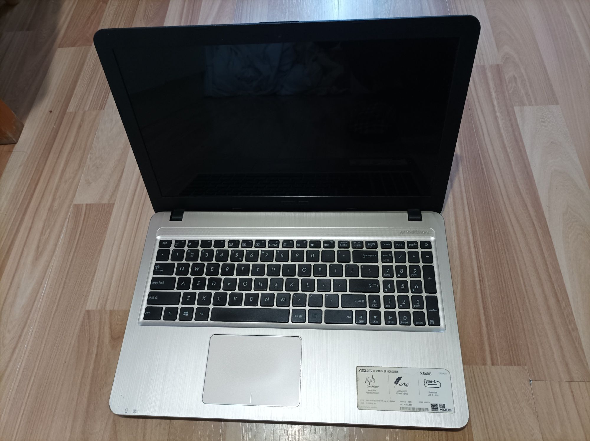 Лаптоп Asus X540S + чанта