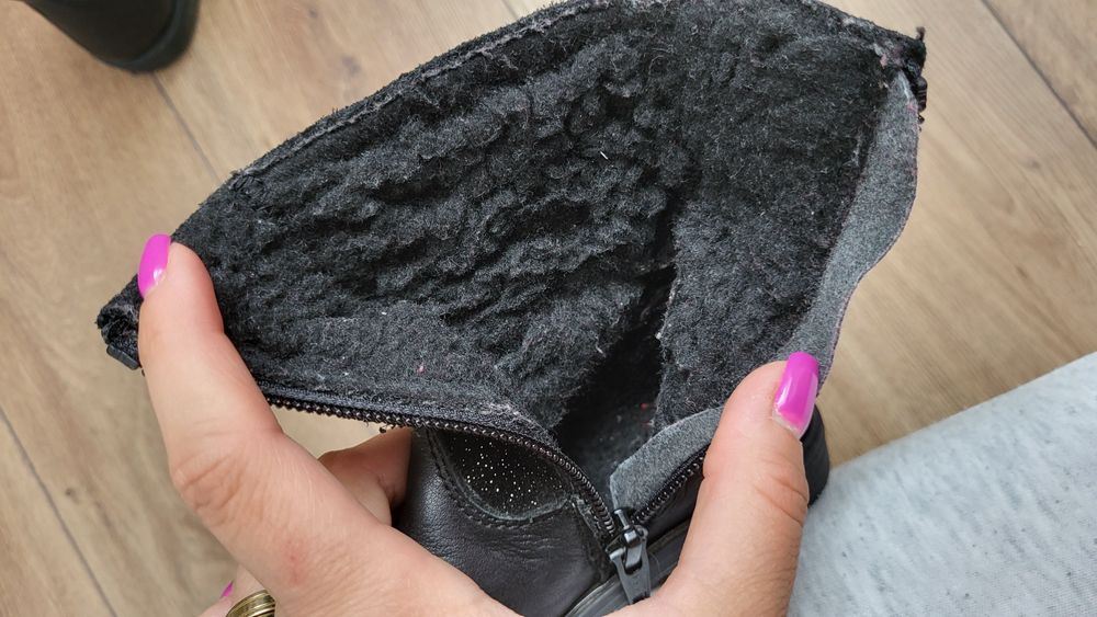 Cizme Hokide cu talonet din piele, imblanite, marime 23