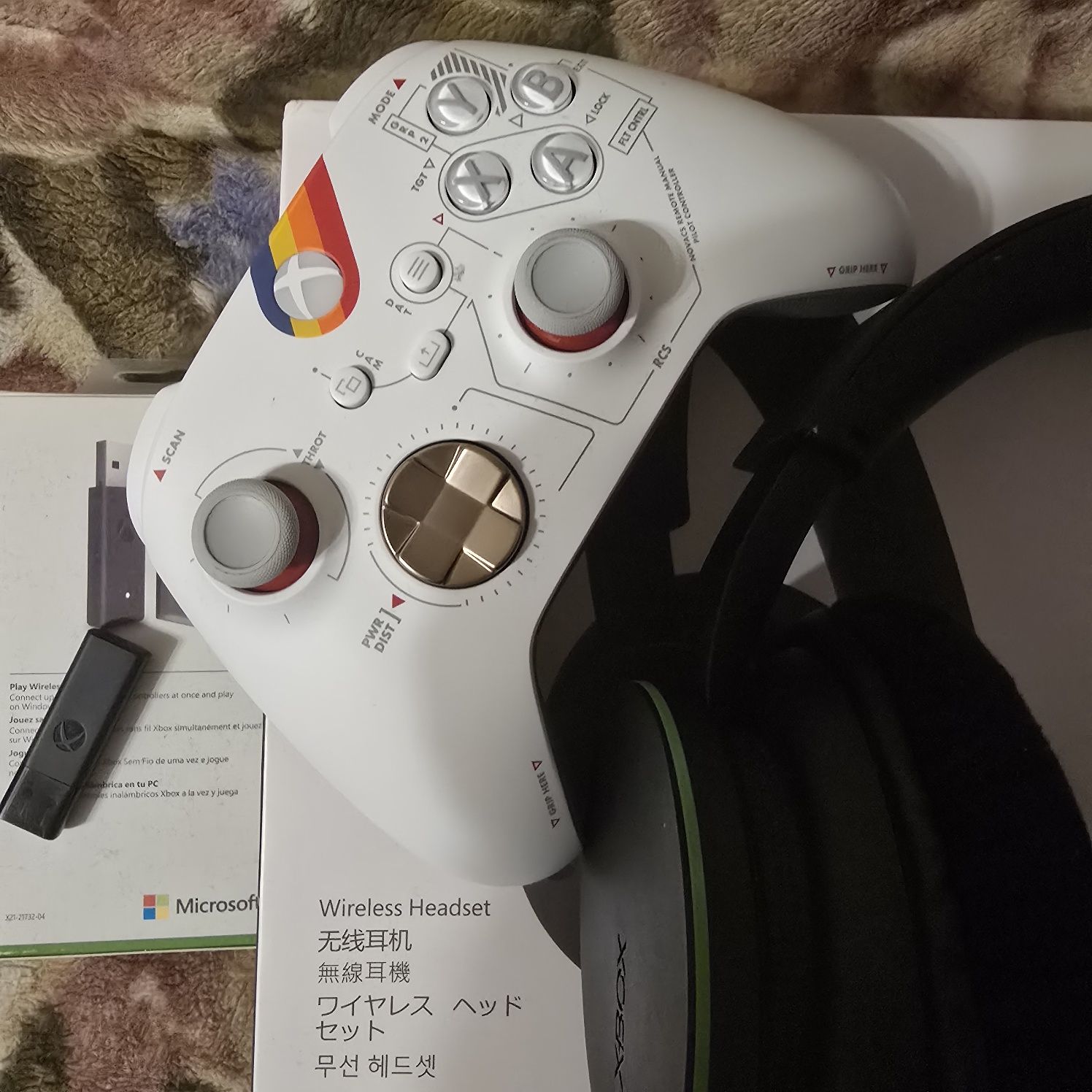 Геймпад Microsoft Xbox Wireless Controller Starfield Limited Edition