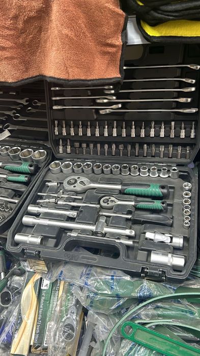 Набор инструментов 108 предметов (головки, трещотки, биты)