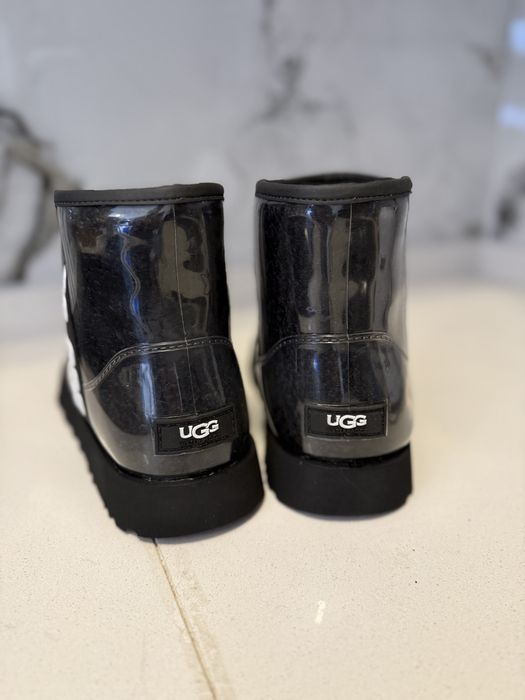 UGG НАЛИЧНИ 37,38,39,40  89лв без кутия