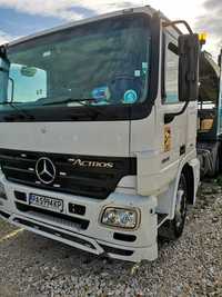 Продавам Mercedes Actros 1841 на части