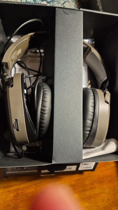 Casti si tastatura de gaming