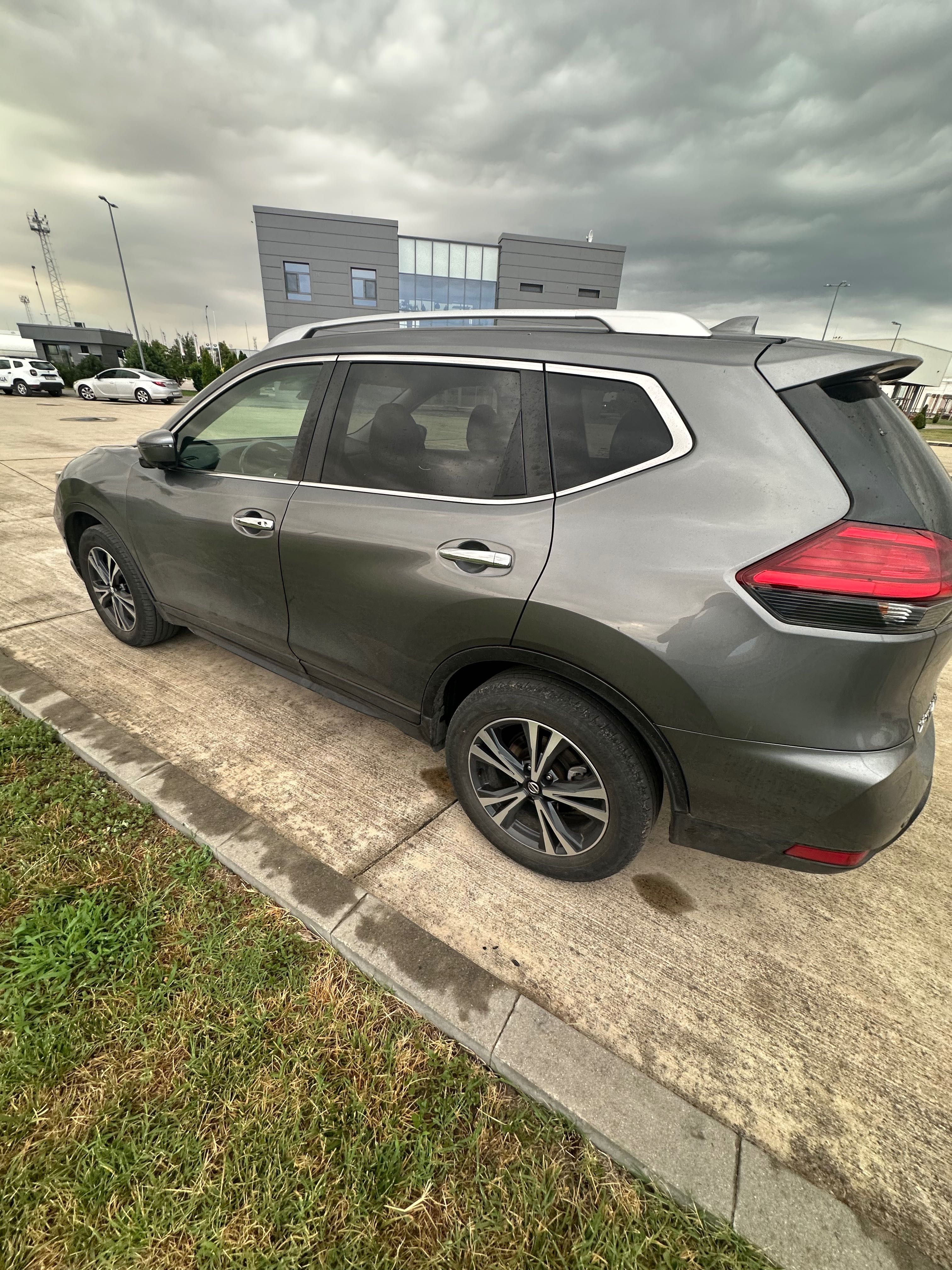 Nissan X-trail Tecna 1.7 ,150 кс
