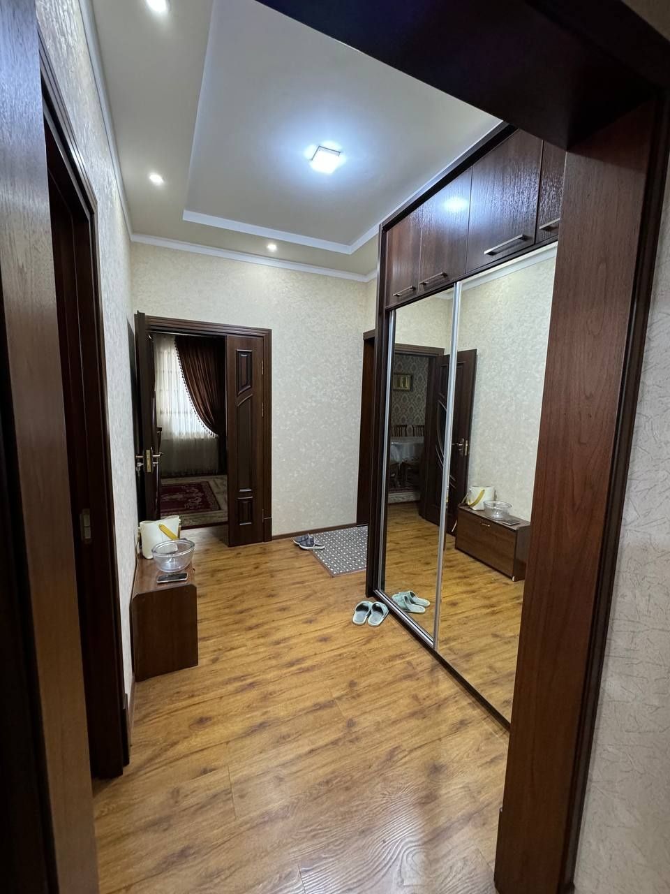 Сдается 2 комнатная квартира с новым ремонтом на м Шахристан Юнусабад