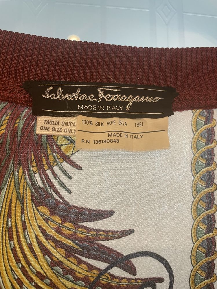 Salvatore Ferragamo коприна