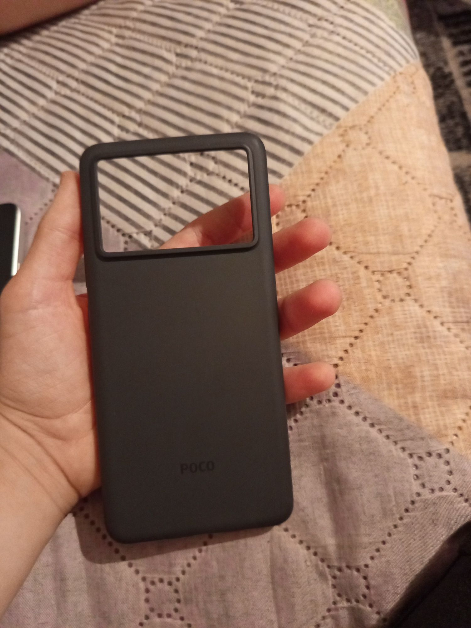Poco X6 Pro 5G Все още има 17 месец гаранция