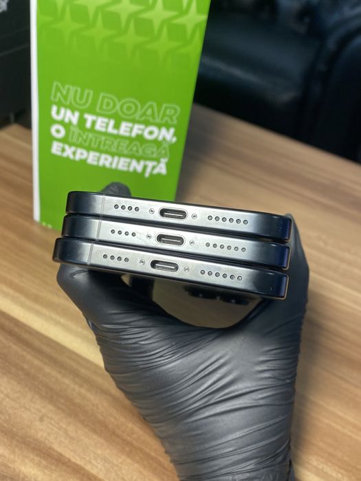 iPhone 16 Pro Max • 256 GB • Black Titanium