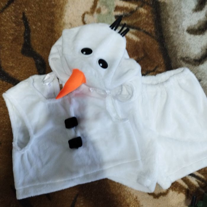 Продам костюм снеговика