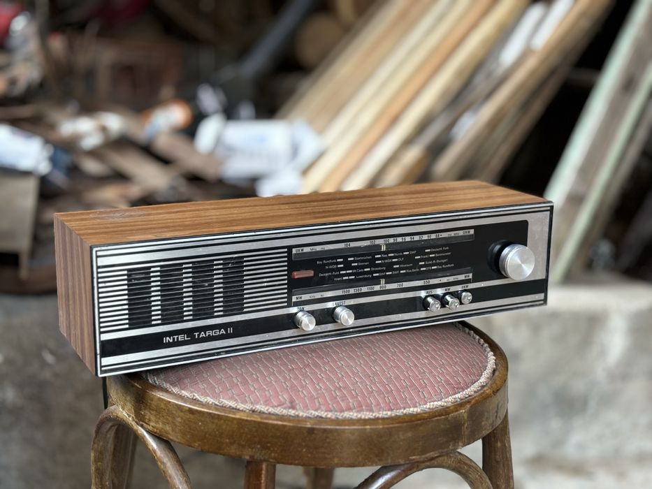 Немско радио INTEL TARGA II